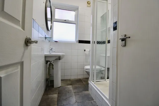 Narborough Road, Leicester, LE3, photo 2