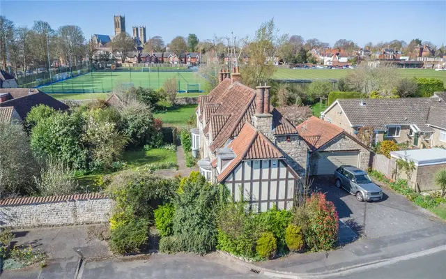 St. Giles Mede, Auden Close, Lincoln, Lincolnshire, LN2 4BS, photo 1