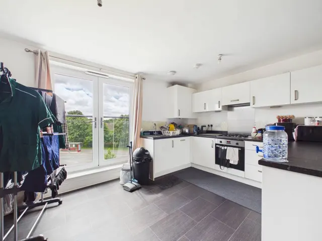 George Holmes Way, Bristol, BS16, photo 2