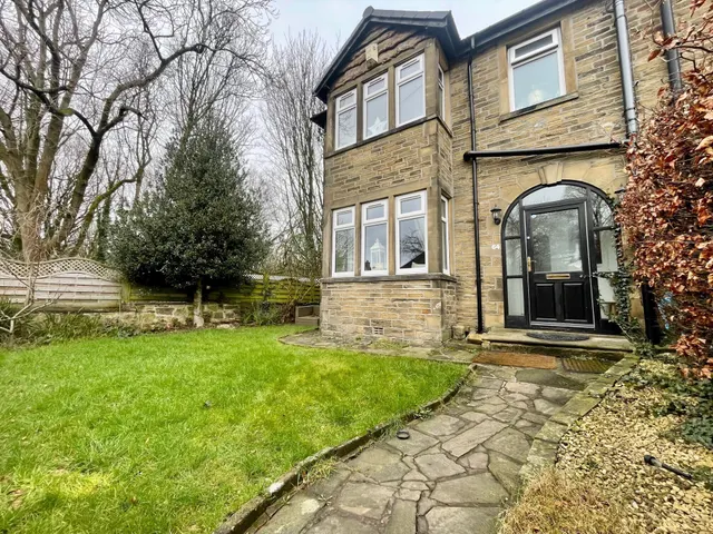 Bingley Road, BRADFORD, photo 1