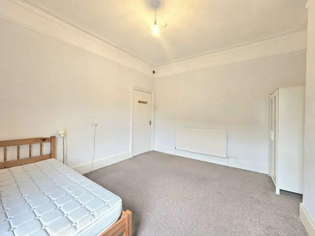 High Street, Beckenham, BR3, photo 3
