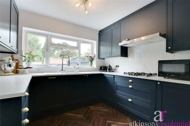Photo 2 — Stratton Avenue, Enfield, Middlesex, EN2 9AF