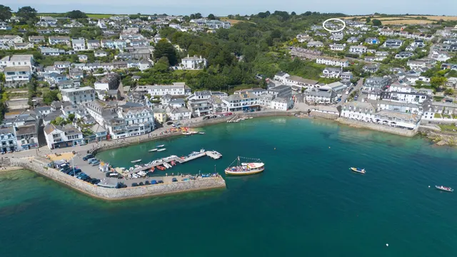 Waterloo Close, St. Mawes, TR2, photo 1