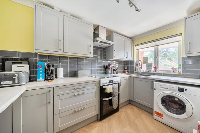 Grange Close, Goring, RG8, photo 1
