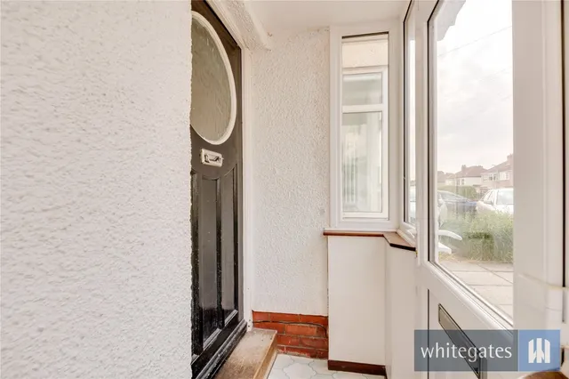 Kingsmead Drive, Liverpool, L25, photo 2