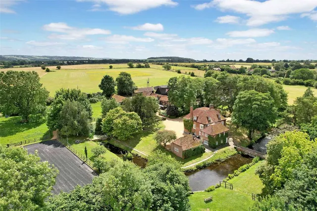 Thame Road, Tetsworth, Thame, Oxfordshire, OX9 7DE, photo 1