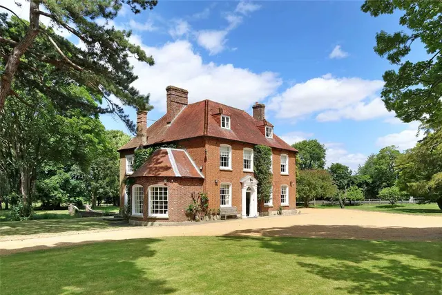 Photo 3 — Thame Road, Tetsworth, Thame, Oxfordshire, OX9 7DE