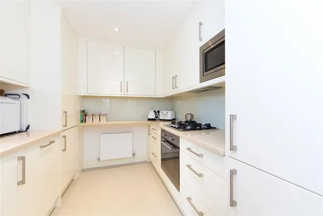 Portman Square, Marylebone, W1H, photo 2