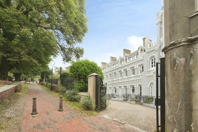 Photo 2 — Wykeham Terrace, Brighton