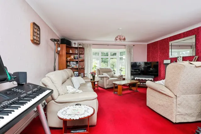 Photo 3 — Willingdon Park Drive, Eastbourne