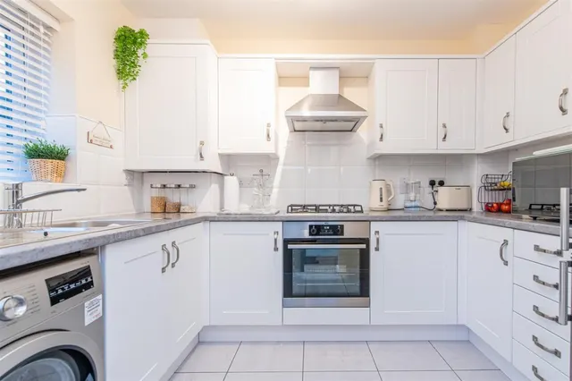 Slough Close, Corby, photo 3