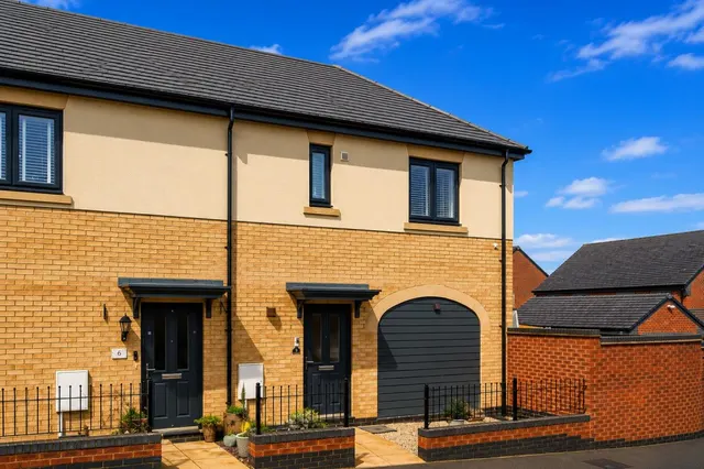 Slough Close, Corby, photo 1