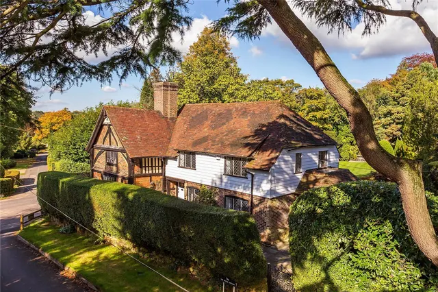 Pastens Road, Limpsfield, RH8, photo 1