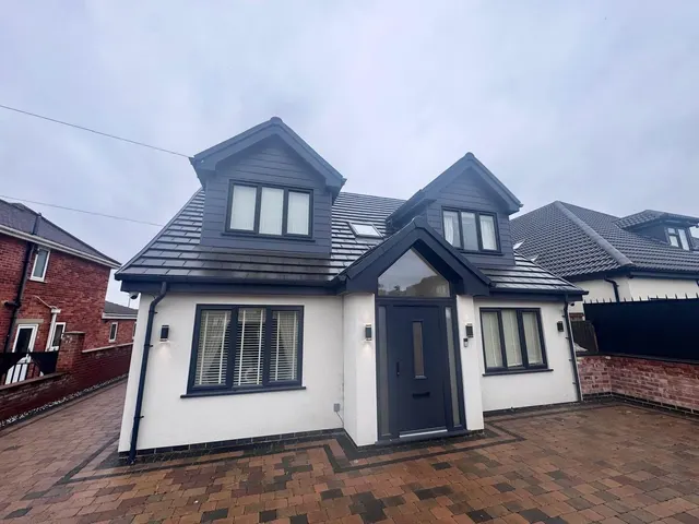 Prestwood Drive, Beechdale, NG8, photo 1