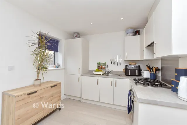 Feaver Drive, Faversham, ME13, photo 2