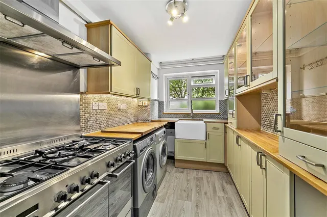 Castle Way, Feltham, TW13, photo 3