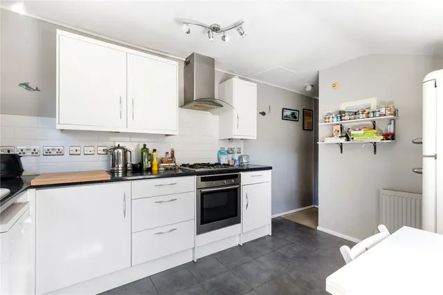 Lucien Road, London, SW17, photo 1