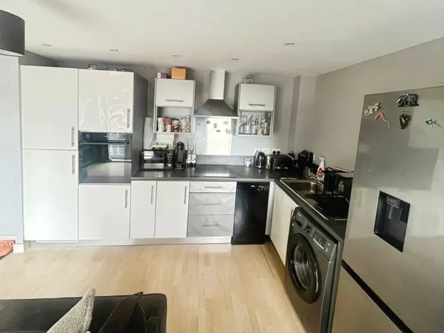 Photo 2 — Winterthur Way, Basingstoke, Hampshire, RG21 7UE