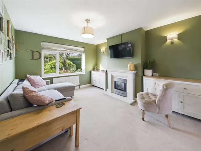 Haydale Gardens, Longlevens, photo 3