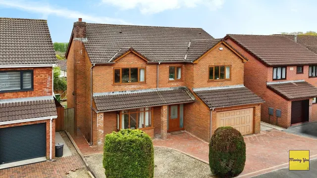 Beechwood Grove, Pencoed, Bridgend, CF35, photo 1