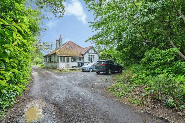 New Road, West Parley, photo 1