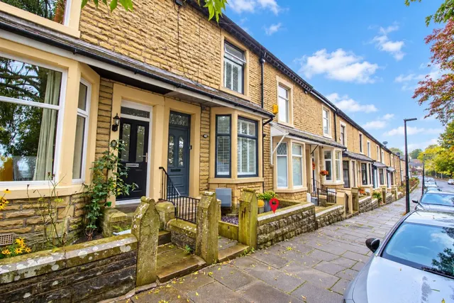 Prospect Avenue, Darwen, BB3, photo 1