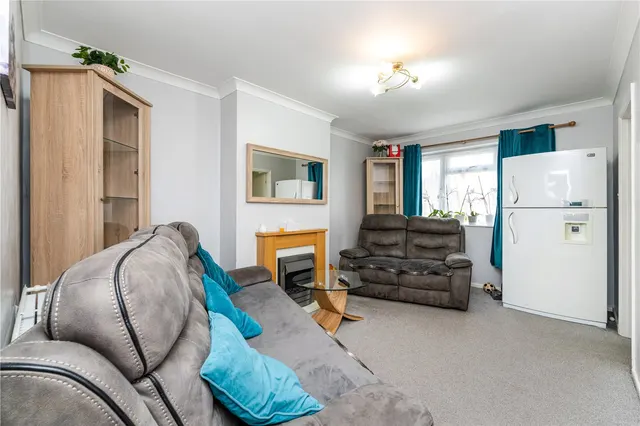 Photo 2 — Wigley Road, Hanworth, Middlesex, TW13 5HD