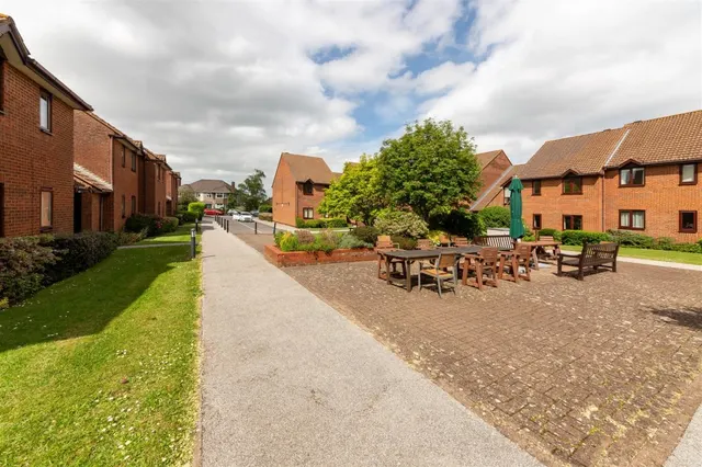 Photo 2 — 32, Fallodon Court, Fallodon Way, Henleaze, Bristol, BS9 4HQ