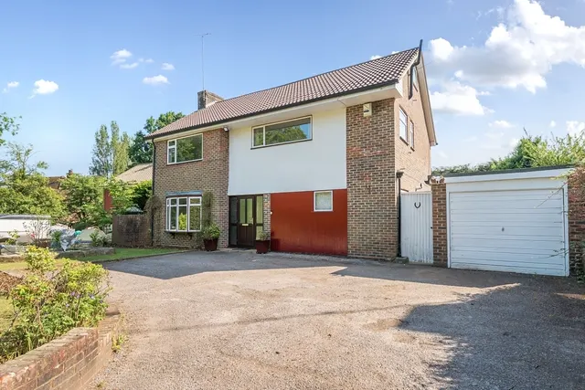 Balcombe Road, Haywards Heath, RH16, photo 1