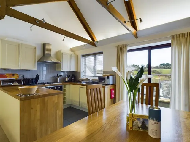 Photo 2 — Bissoe Road Carnon Downs, Truro