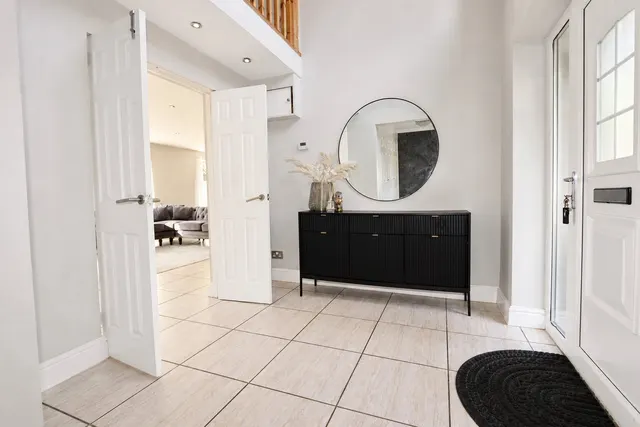 Oakley Road, Corby, NN18, photo 3