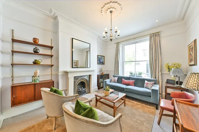 Photo 2 — Ifield Road, London, SW10 9AZ