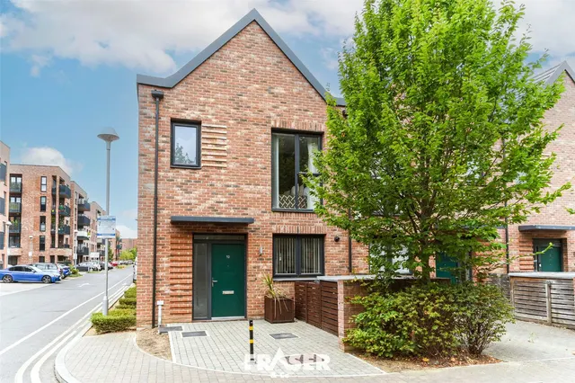 Reynard Way, Brentford, TW8, photo 2