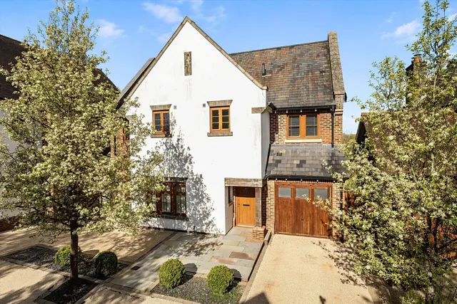 Little Trodgers Lane, Mayfield, TN20, photo 1