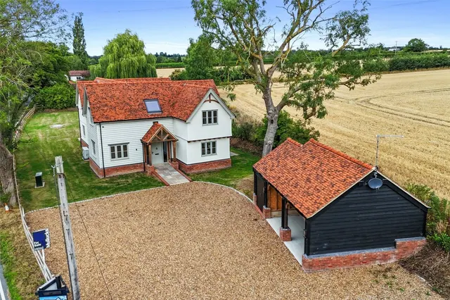House Under Offer with 5 bedrooms in Little Sampford, Nr Saffron Walden, CB10, photo 1