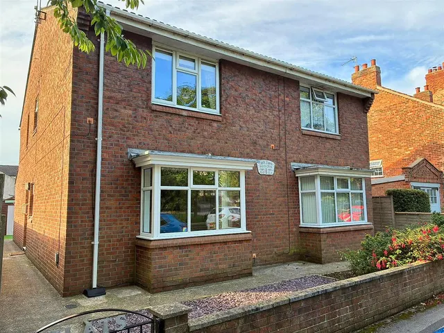 Park Row, Hornsea, photo 1