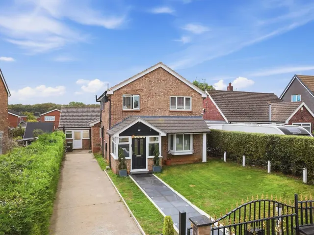 Long Lane, Carlton-In-Lindrick, S81, photo 1