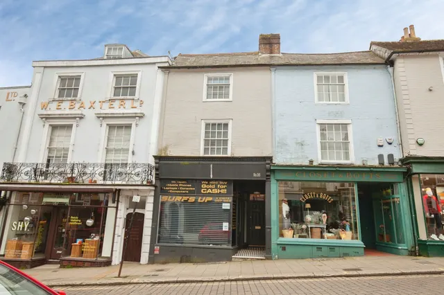High Street, Lewes, photo 1