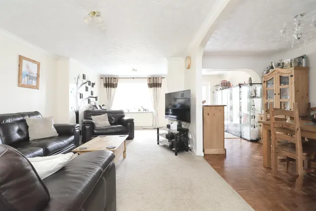 Photo 3 — Hitchmead Road, Biggleswade, Bedfordshire, SG18