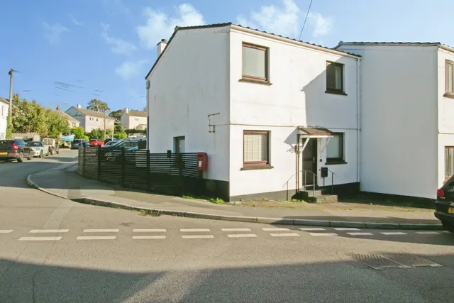 Passage Hill, TR11, photo 1