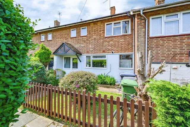 Rumballs Road, HEMEL HEMPSTEAD, photo 1