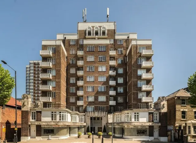 Shepherds Bush Road, Hammersmith, W6, photo 1