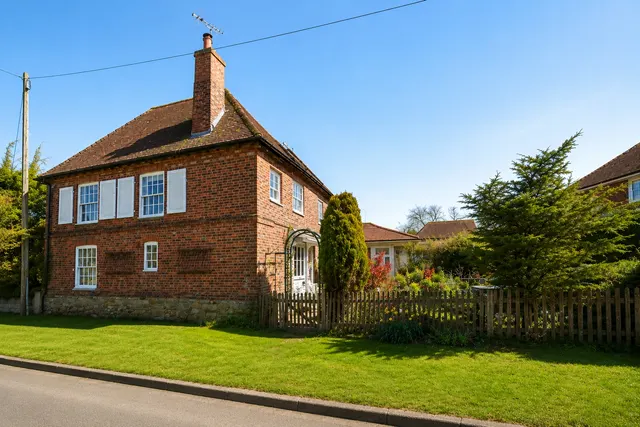 Canterbury Road, Etchinghill, CT18, photo 3