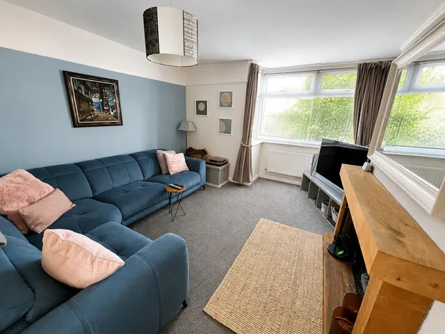 Photo 3 — Dunkeld Road, Gosport