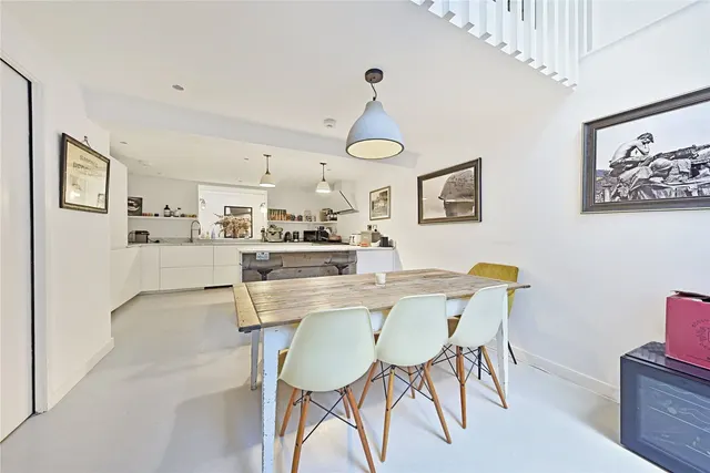 Wellington Row, Hackney, E2, photo 3