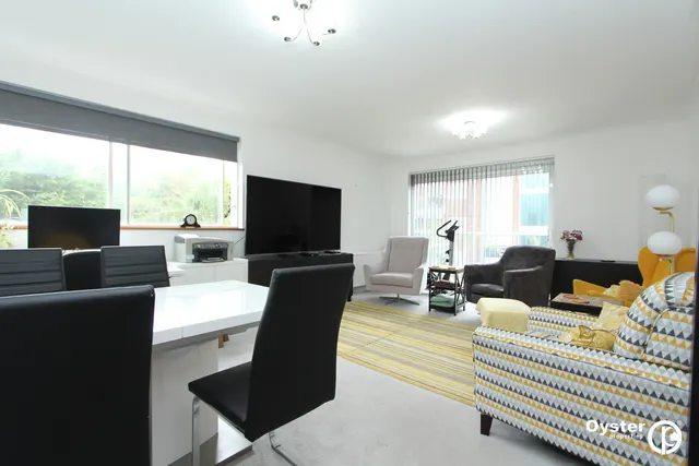 Oak Lodge Close, Stanmore, HA7, photo 3