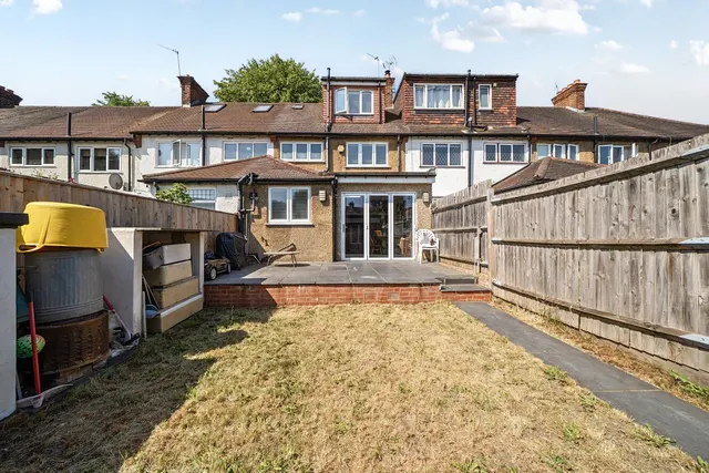 Photo 2 — Park Drive, Acton, London, W3