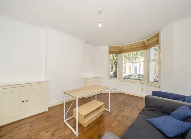 Photo 2 — Chantrey Road, Stockwell, SW9