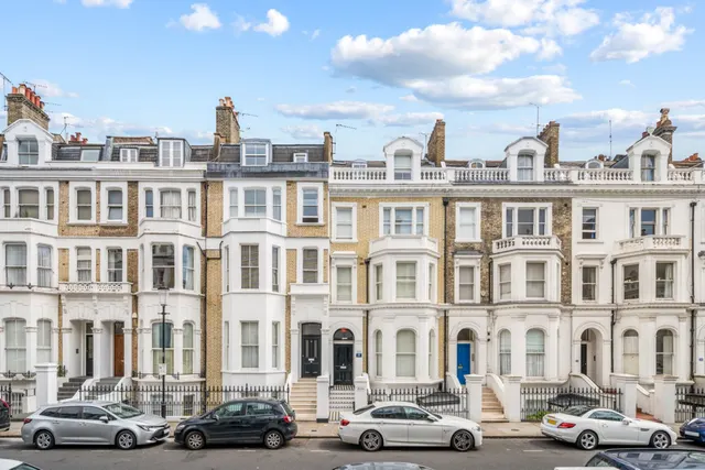 Photo 2 — Coleherne Road, Chelsea, London