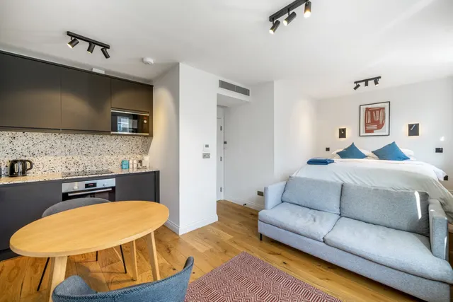 Coleherne Road, Chelsea, London, photo 1